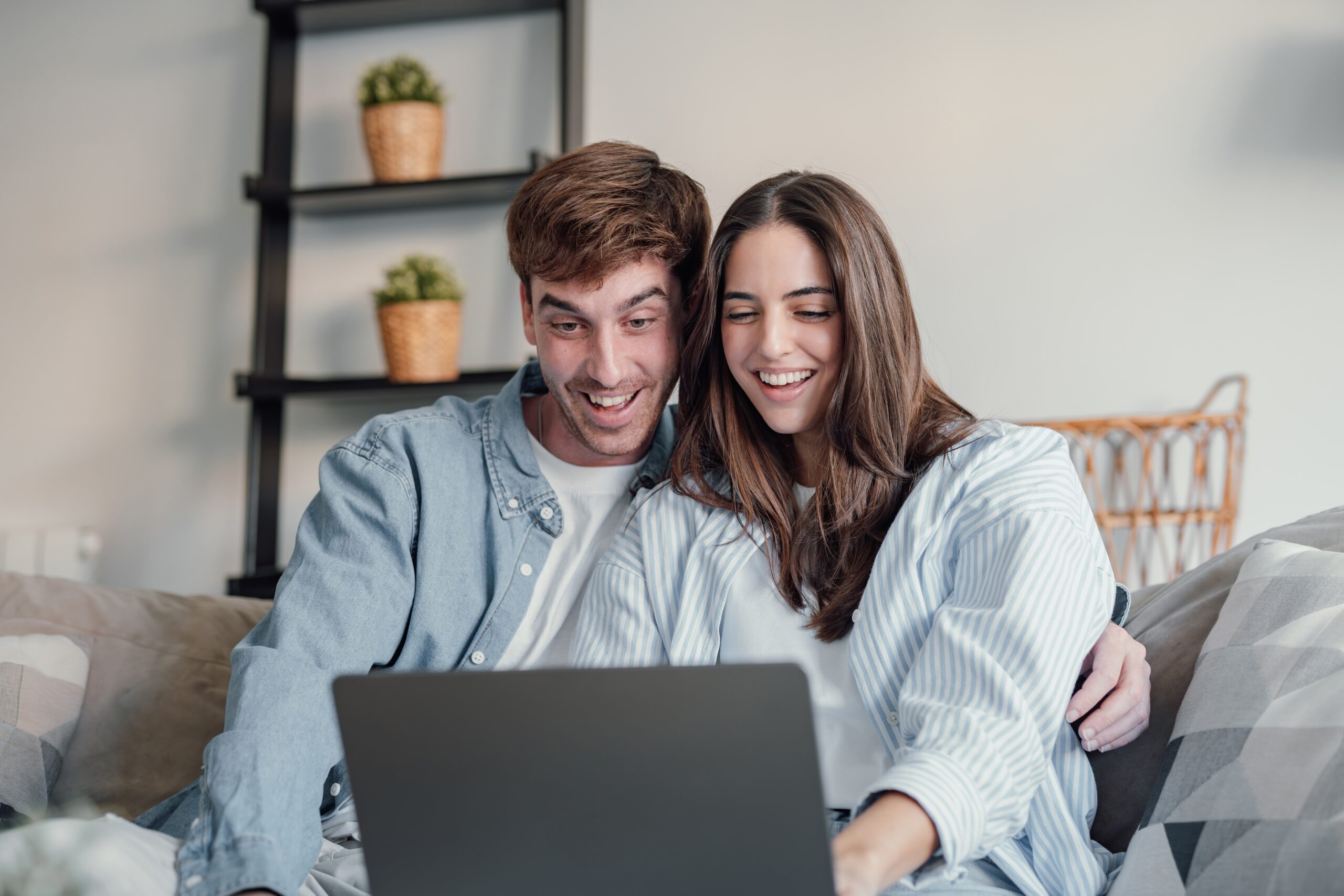 Alunos estudando online com a LexiTalks